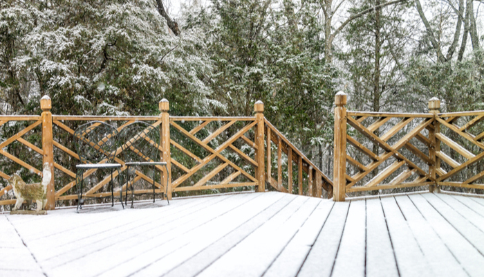 How to Keep Your Deck Warm During Winter Months