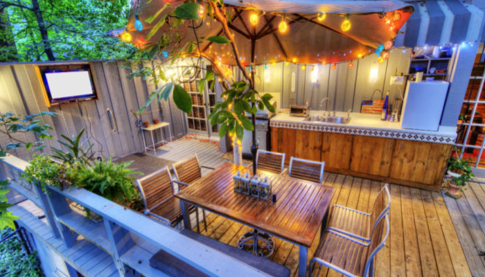 How to Choose the Best Lighting for Your Deck